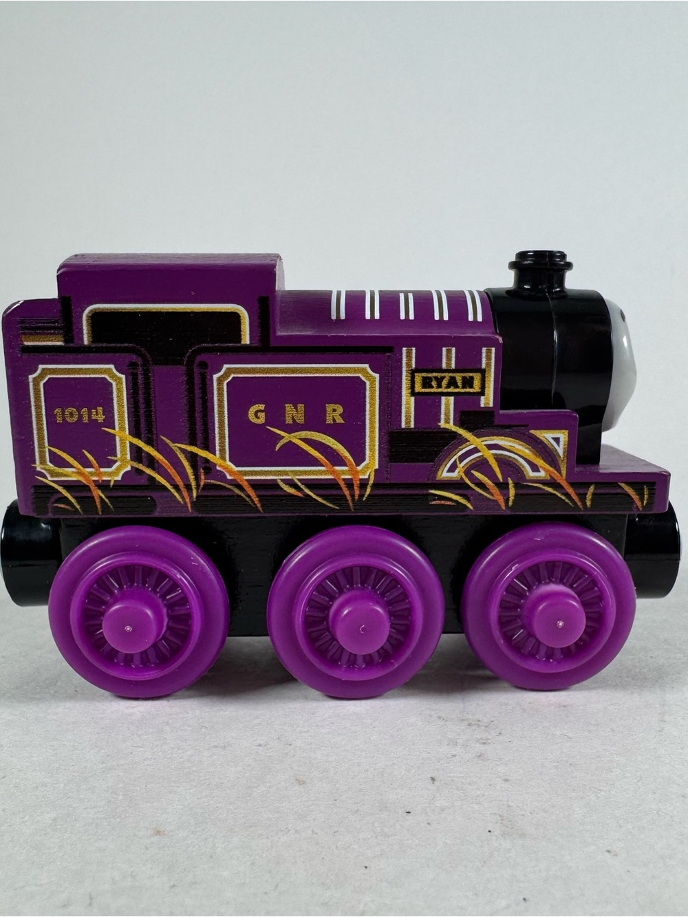 Thomas And Friends Dynamite Ryan Train Car Purple Black Wooden Plastic 3" GGH26 - Picture 5 of 9